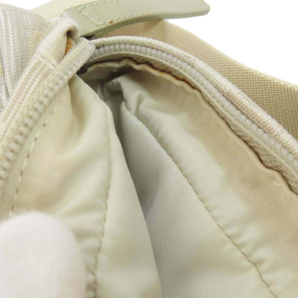 CHANEL Cream Shoulder Bag - Picture 10 of 16